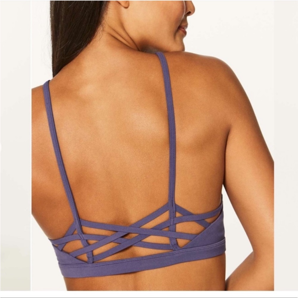 Twist and reach bra